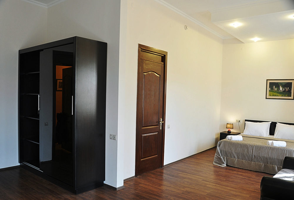 Gold Star Hotel Tbilisi Eksteriør bilde